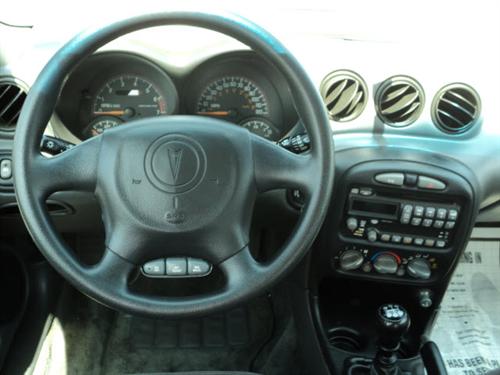Pontiac Grand Am 2001 photo 2
