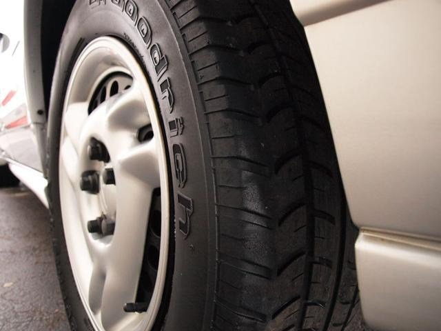 Pontiac Grand Am 2002 photo 1