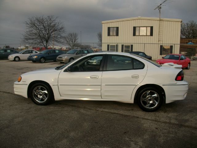 Pontiac Grand Am 2002 photo 2