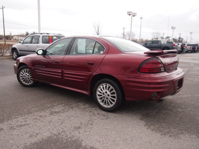 Pontiac Grand Am 2002 photo 1