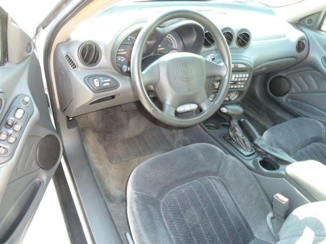 Pontiac Grand Am 2002 photo 2