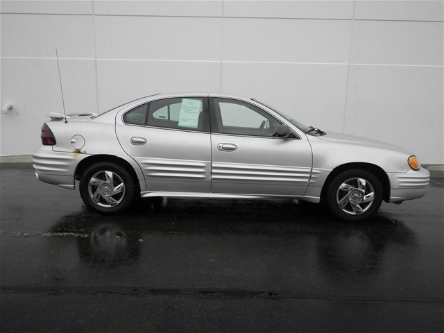 Pontiac Grand Am 2002 photo 2