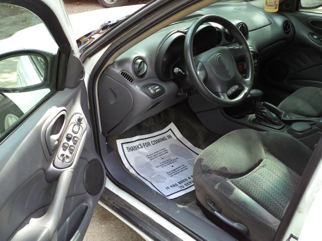 Pontiac Grand Am 2002 photo 1