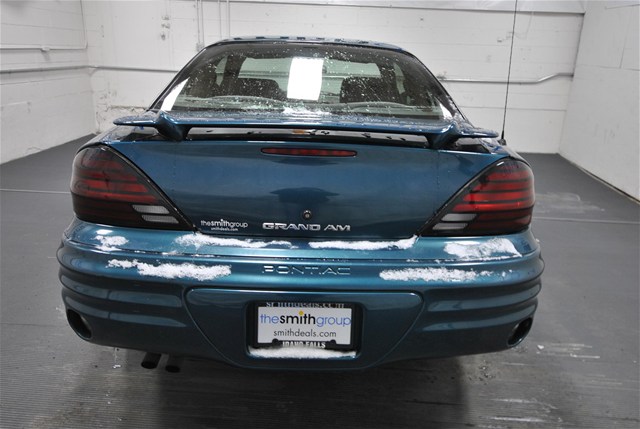 Pontiac Grand Am 2002 photo 2