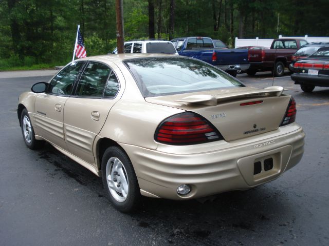 Pontiac Grand Am 2002 photo 1