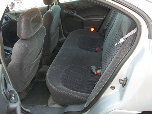 Pontiac Grand Am XUV SLE 4WD Sedan