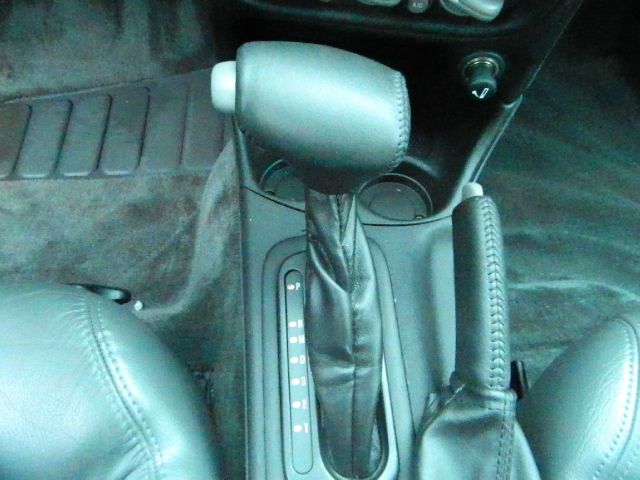 Pontiac Grand Am XLT Lariat CREW CAB FX4 Sedan