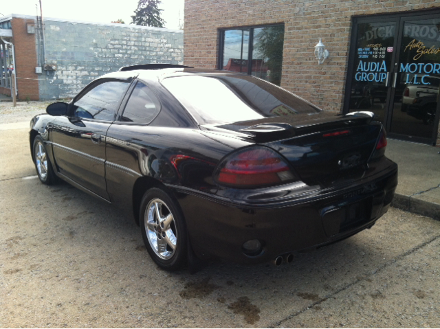 Pontiac Grand Am 2002 photo 2