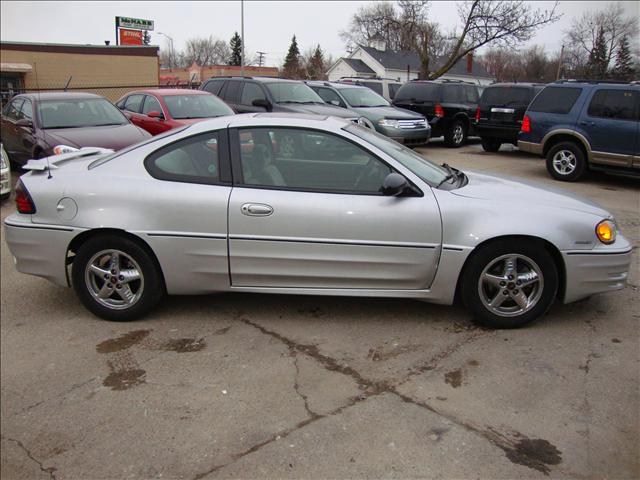 Pontiac Grand Am 2003 photo 2