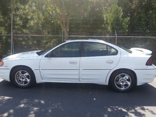 Pontiac Grand Am 2003 photo 2