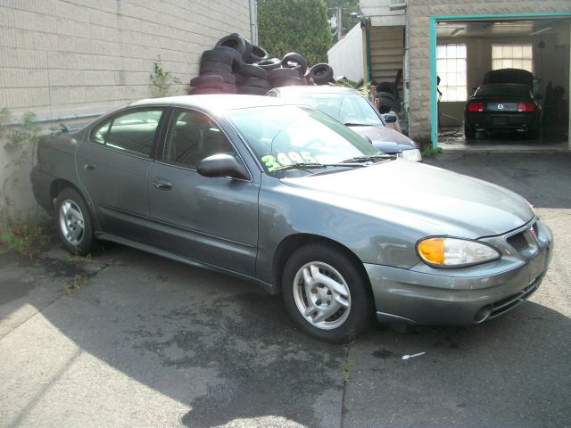 Pontiac Grand Am 2003 photo 2