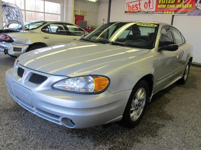 Pontiac Grand Am 2003 photo 2