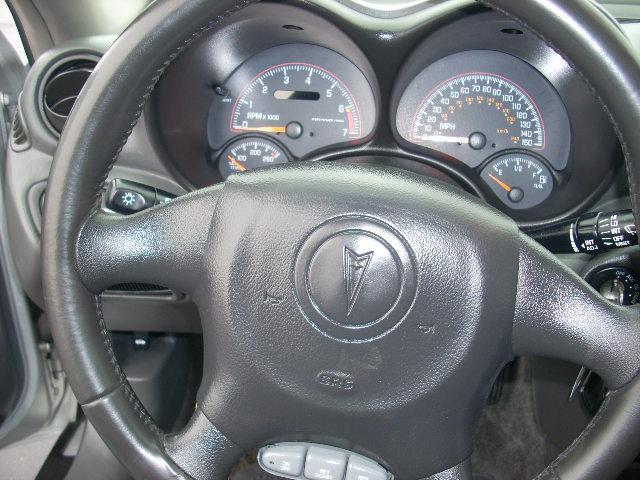 Pontiac Grand Am 2003 photo 2