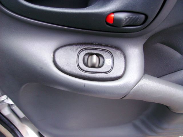 Pontiac Grand Am 2003 photo 2