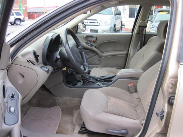 Pontiac Grand Am 2003 photo 2