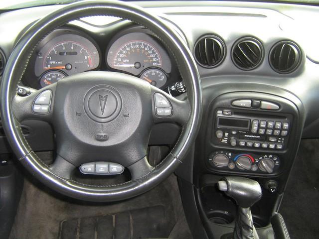 Pontiac Grand Am 2003 photo 2