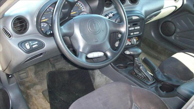 Pontiac Grand Am 2003 photo 2