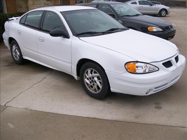 Pontiac Grand Am 4WD Supercrew Styleside 5-1/2 Ft Box XLT Sedan