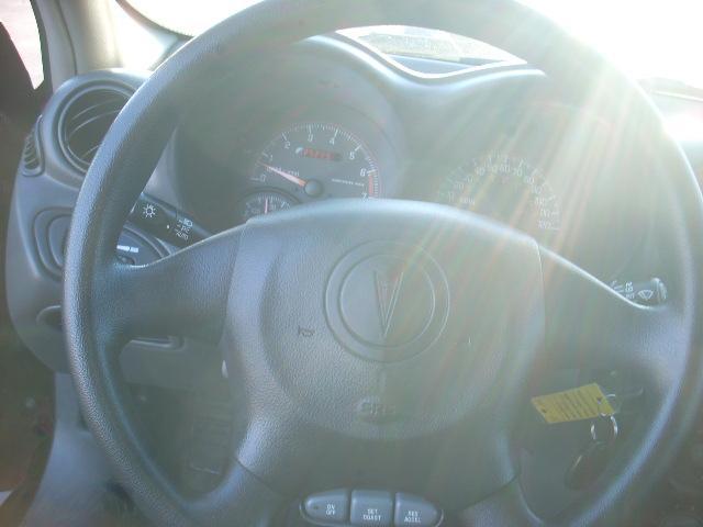 Pontiac Grand Am 2003 photo 2