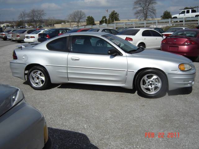 Pontiac Grand Am 2003 photo 2