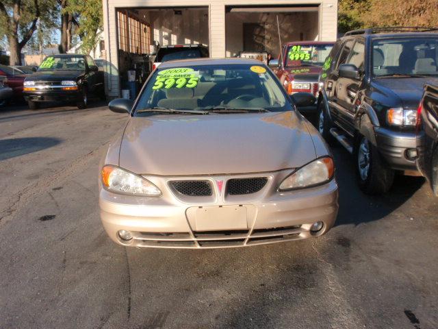 Pontiac Grand Am 2003 photo 2