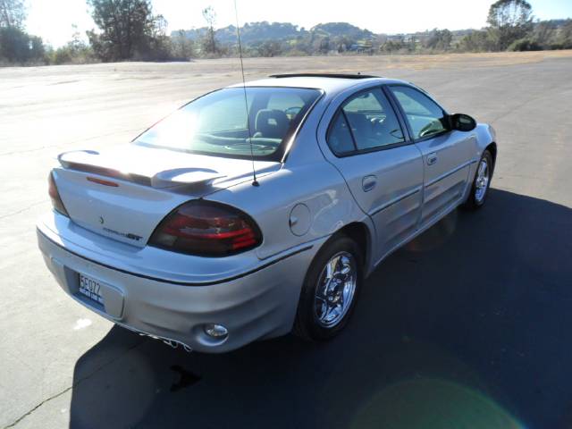 Pontiac Grand Am 2003 photo 2