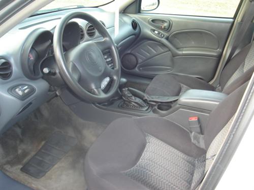Pontiac Grand Am 2004 photo 1