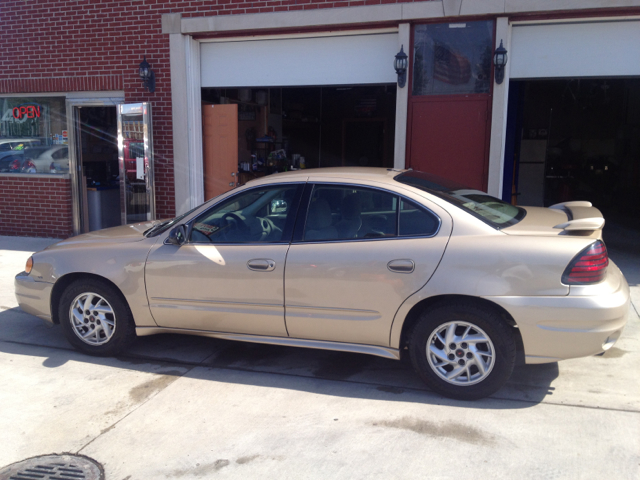 Pontiac Grand Am 2004 photo 16