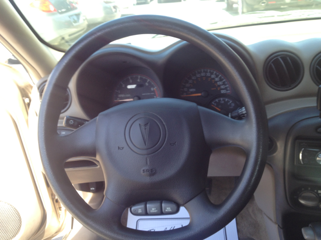 Pontiac Grand Am 2004 photo 17