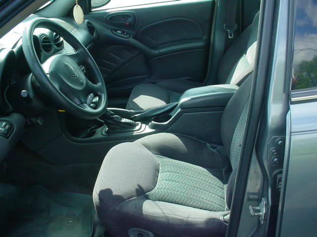 Pontiac Grand Am 2004 photo 2