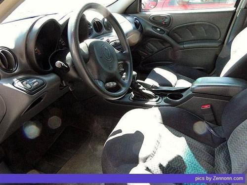 Pontiac Grand Am 2004 photo 2