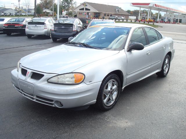 Pontiac Grand Am 2004 photo 2