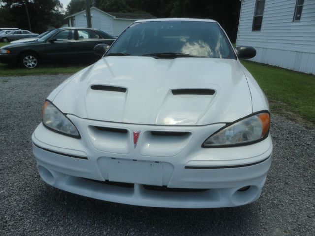 Pontiac Grand Am 2004 photo 2