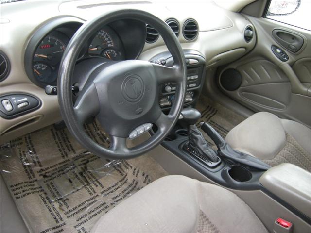 Pontiac Grand Am 4WD Supercrew Styleside 5-1/2 Ft Box XLT Sedan