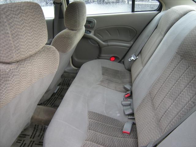 Pontiac Grand Am 2004 photo 2