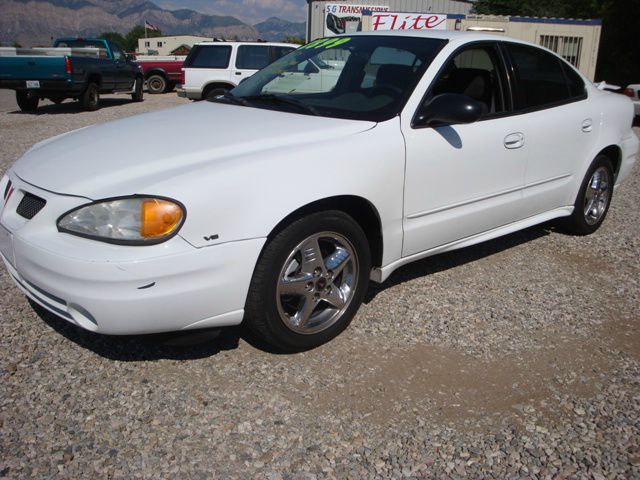 Pontiac Grand Am 2004 photo 2