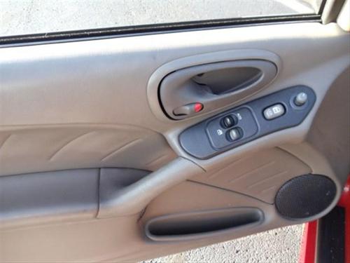 Pontiac Grand Am 2004 photo 2