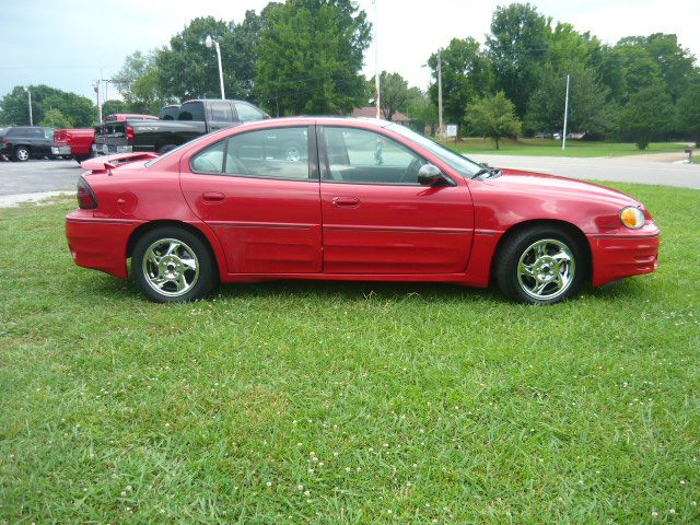 Pontiac Grand Am 2004 photo 2