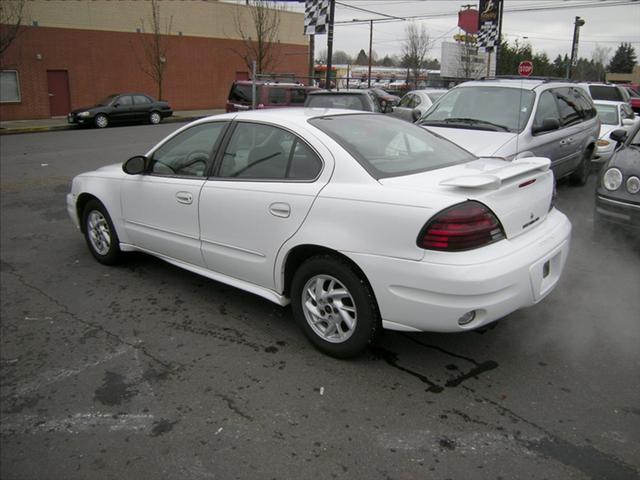 Pontiac Grand Am 2004 photo 2