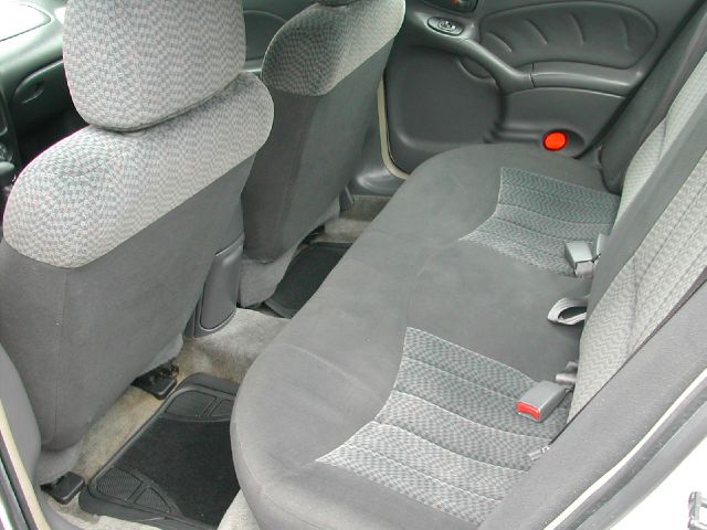 Pontiac Grand Am 2004 photo 2