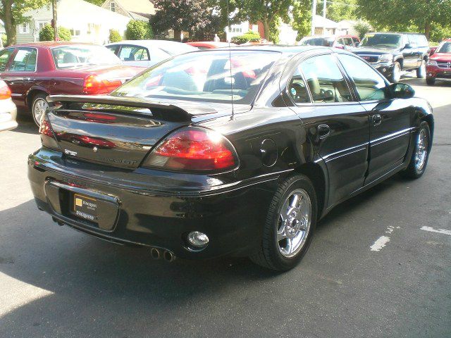 Pontiac Grand Am 2004 photo 1
