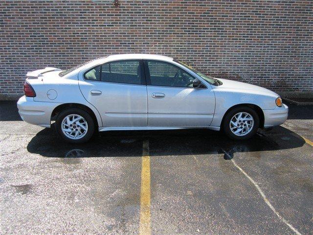Pontiac Grand Am SE Sedan