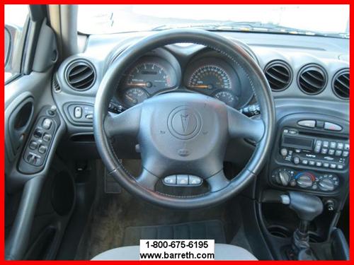 Pontiac Grand Am 2004 photo 1
