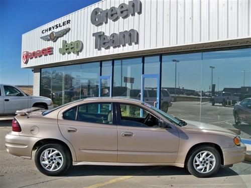 Pontiac Grand Am 2004 photo 2