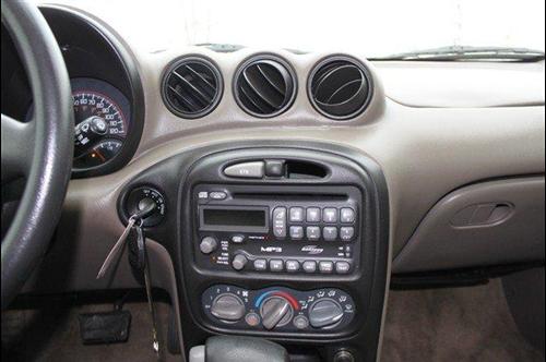 Pontiac Grand Am 2004 photo 1
