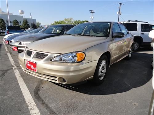 Pontiac Grand Am 2005 photo 2