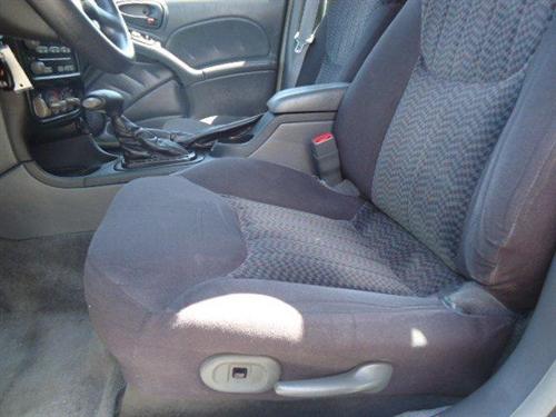 Pontiac Grand Am 2005 photo 2