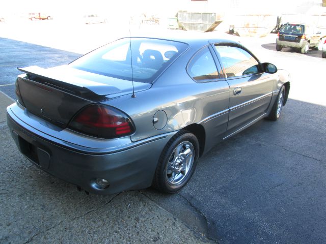 Pontiac Grand Am 2005 photo 1