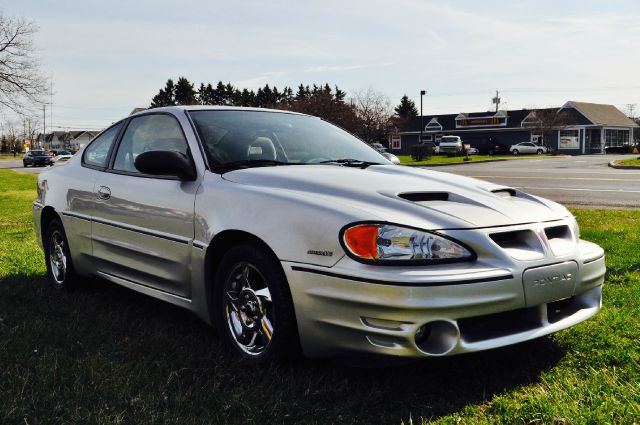 Pontiac Grand Am 2005 photo 1