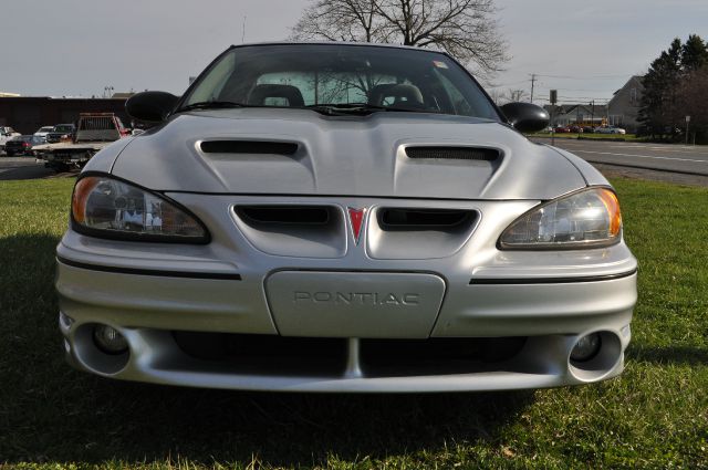 Pontiac Grand Am 2005 photo 2